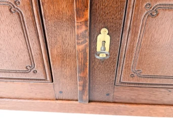 Arts & Crafts Cupboard by Jac. van den Bosch for 't Binnenhuis, 1900s